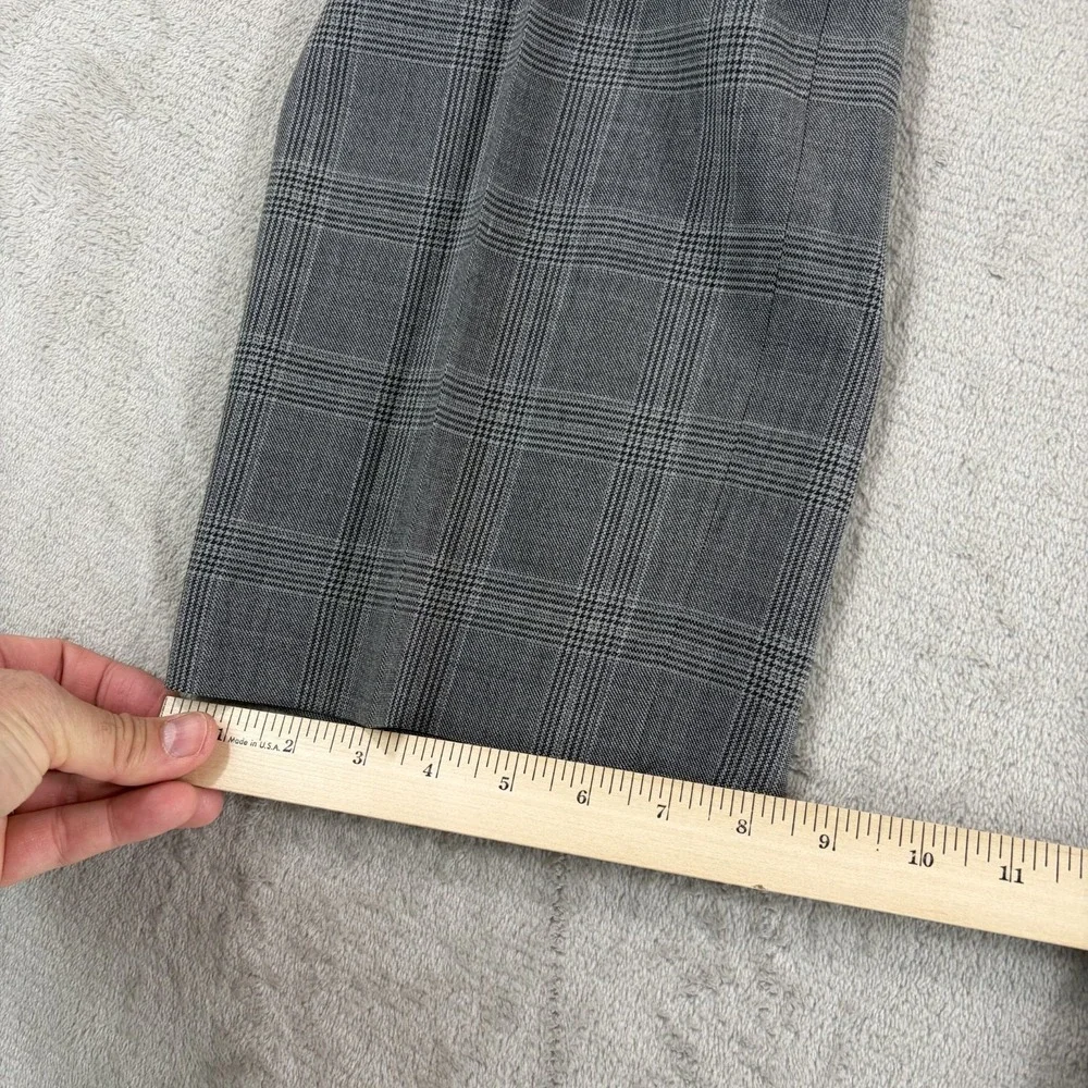 Vintage Banana Republic Trouser Pants in Grey Plaid 100% Wool Straight Leg Prepp